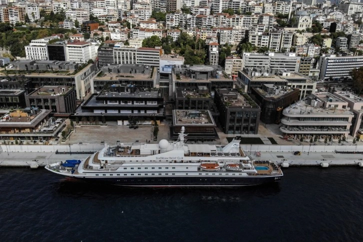 Galataport İstanbul ilk yolcu gemisini dünyanın tek yer altı kruvaziyer terminalinde ağırlıyor