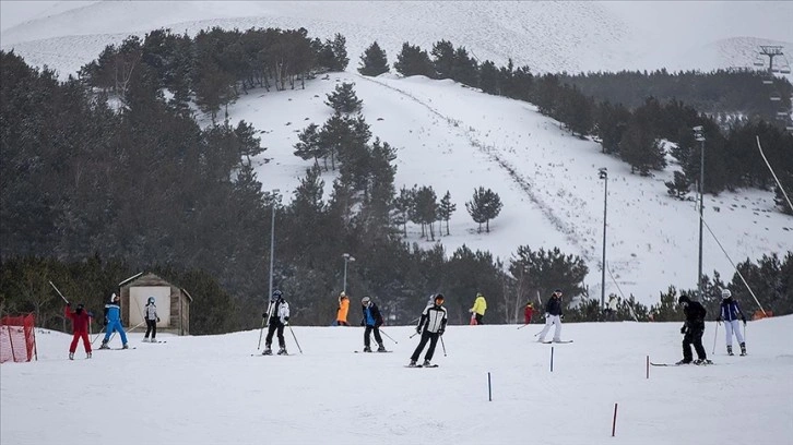 Kayak merkezlerinde en aşkın kar kalınlığı Palandöken'de ölçüldü