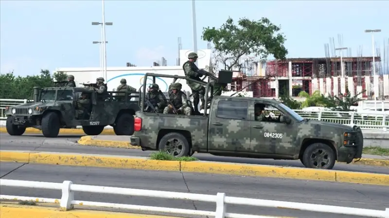 Meksika'da çeteler çatıştı: 16 ölü