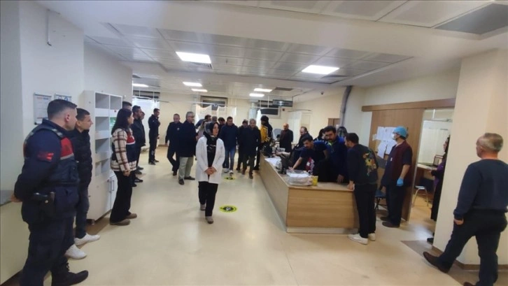 Tokat'ta 50 öğrenci besin zehirlenmesi kuşkusuyla hastaneye kaldırıldı