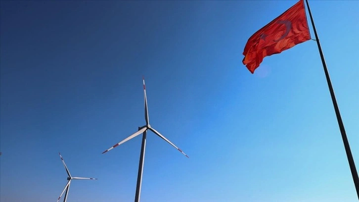 Türkiye'nin rüzgar enerjisi oturmuş gücü 10 bin 500 megavatı aştı