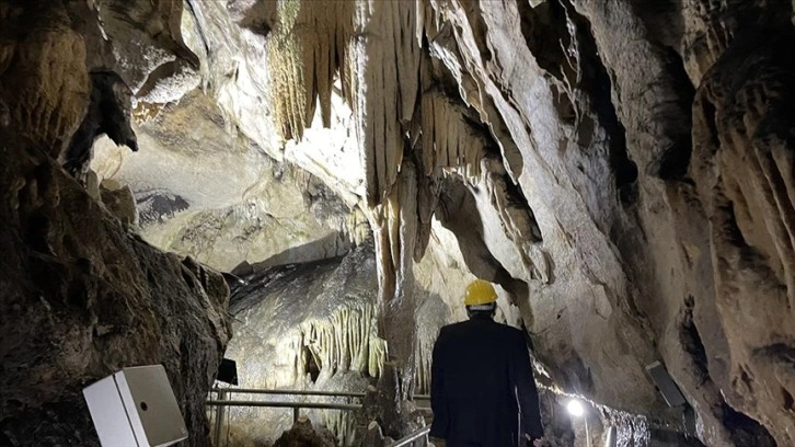 Zindan Mağarası ziyaretçilerini huy ile iç içe tarihte seyahate çıkarıyor