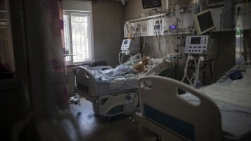 Abluka altındaki Gazze'de İsrail'in engelleri zımnında yüzlerce hastanın yaşamı tehlikede