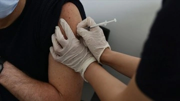 AB'nin deva düzenleyicisi, Kovid-19 aşısında üçüncü doz kararını ekimde verecek