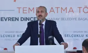 Adalet Bakanı Gül: Yeni anayasayı milletimizle yapacağız 