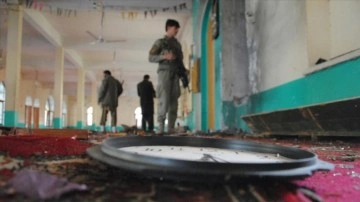 Afganistan'da camide planlı bombalı saldırıda 2 ad öldü, 18 ad yaralandı