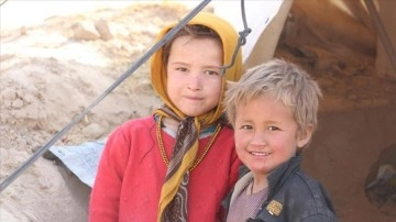 Afganistan’da kampta dirim savaşı verici aileler çocuklarını satıyor