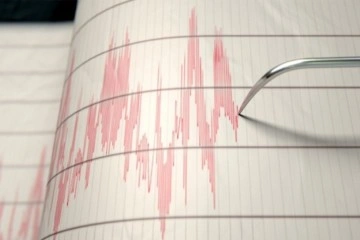Akdeniz'de arka arkaya depremler