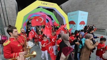 AKM'de gerçekleşen Çocuk Sanat Festivali'ni 100 bin isim görüşme etti