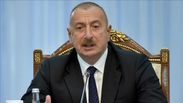 Aliyev: Karabağ'da canlı ve hayatta olmak isteyenlerle konuşmaya hazırız