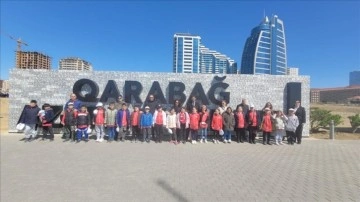 Aliyev'den imzalı foto talip öğrenciler Azerbaycan'da ağırlandı