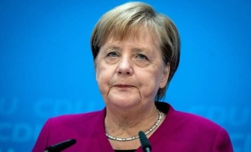 Almanya Başbakanı Merkel’den Putin’e ‘Belarus’ çağrısı