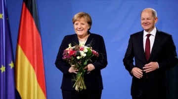Almanya'da 2021, 16 salname Merkel iktidarının sona erdiği yıl oldu