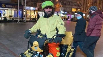 Almanya'dan bisikletle Çorlu'ya mevrut gezici Süleymaniye Camisi'ni tanıttı