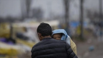 Avrupa medyası AB sınırlarındaki mültecilerin art itilmelerini belgeledi