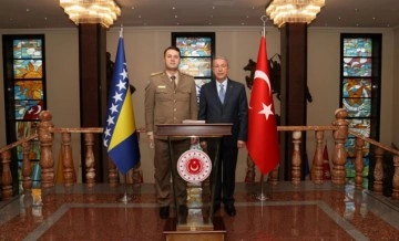 Bakan Akar, Bosna Hersek Genelkurmay Başkanını kabul etti