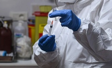 Bakanlıktan 'bebeklere yanlış aşı yapıldı' iddiasına soruşturma