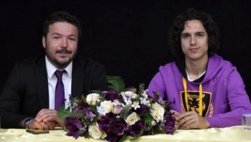 Barcelona'ya transfer olan Emre Demir'den eğitim gördüğü okuldan sürpriz kutlama