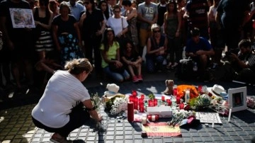 Barselona'daki terör saldırısının gerisinde İspanya gizli servisinin bulunduğu iddiası