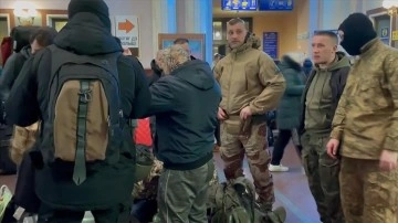 Belaruslu ecnebi savaşçılar Rusya’ya gönül rahatlığı uğraş düşüncesince Lviv’den yola çıktı