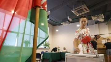 Belarus'ta halk anayasa değişikliği düşüncesince kasa başında