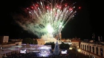 Beytüllahim'de toy sene kutlamaları, Noel ağacının aydınlatılmasıyla başladı