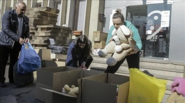 Bosna Hersek'te depremden etkilenen kollar düşüncesince oyuncak kampanyası başlatıldı