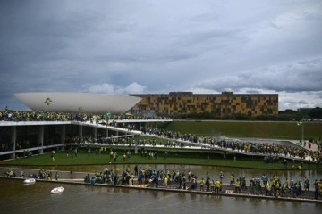 Brezilya, ABD’den Bolsonaro'nun iadesiyle ilgili resmi talepte bulunmamış