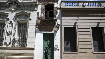 Buenos Aires'in zamanı 200 yılı aşan en dar evi: La casa minima