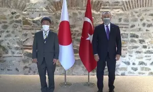 Çavuşoğlu, Japonya dışişleri bakanı ile görüştü