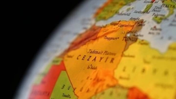 Cezayir, iklim alanını Fransız askeri uçaklara kapattı