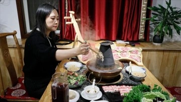 Çin’de 'kaynar kapta' yemek kültürü bin seneler öncesine yaslanan geleneği yaşatıyor