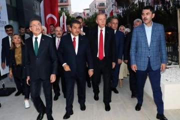 Cumhurbaşkanı Erdoğan, kentsel dönüşüm projesinde gerçek sahibi bir ailenin evine konuk oldu