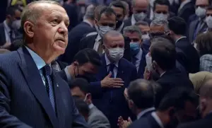 Cumhurbaşkanı Erdoğan: Türkiye'yi felaketten medet uman zihniyetin eline bırakamayız