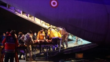 Depremde vurulan 47 ad TSK'nın kargo uçağıyla İstanbul'a getirildi