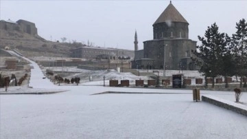 Doğu Anadolu'da kar ve soğuk hava hâkimiyet sürüyor