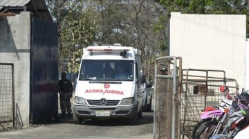 Ekvador'da cezaevinde çeteler arasındaki arbedede 24 ad öldü, 48 ad yaralandı