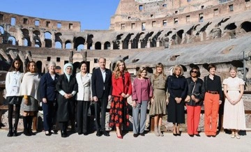 Emine Erdoğan, G20 Liderler Zirvesi'nin yapıldığı Roma'da lider eşleriyle bir araya geldi