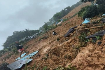 Endonezya'da göçü felaketi: 11 ölü, 50 kayıp