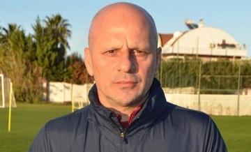 Eyüpspor Teknik Direktörü Turan: Şampiyonluk yolunda en güçlü adaylardan biriyiz