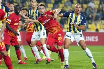 Fenerbahçe 1 puanı sonuç anda kurtardı