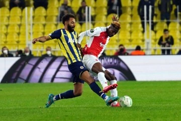 Fenerbahçe, UEFA Avrupa Konferans Ligi'nde turu zora soktu