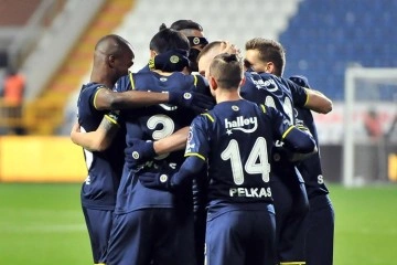 Fenerbahçe, sıkışık 12 deplasman maçında da gol yedi