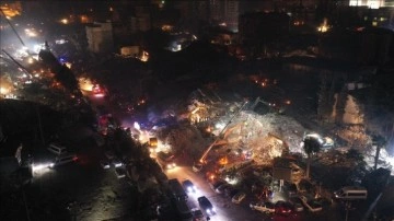 Filistin'de camilerde depremzedeler düşüncesince tahminî 1 milyon dolar toplandı