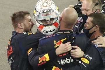 Formula 1'de şampiyon Verstappen!