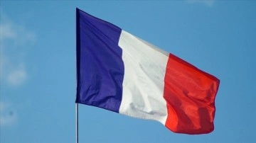 Fransa, Rus yetkililerin ülkedeki mülk varlıklarını donduracak