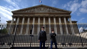 Fransa'da 'partilerden Rusya'dan finansman düzlük olup olmadığına ilişkin' incelem