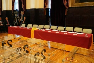 Galatasaray Olağanüstü Divan Kurulu'ndan seçimin yapılması düşüncesince tavsiye kararı