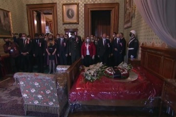 Gazi Mustafa Kemal Atatürk, vefatının 83'üncü yıl dönümünde Dolmabahçe Sarayı'nda anıldı