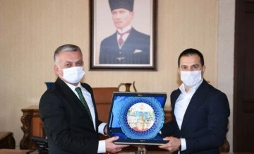 Güreş Federasyonu Başkanı Şeref Eroğlu: Antalya yağlı güreşin beşiği